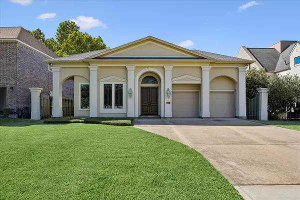 1017 Mulberry Lane, Bellaire, TX 77401