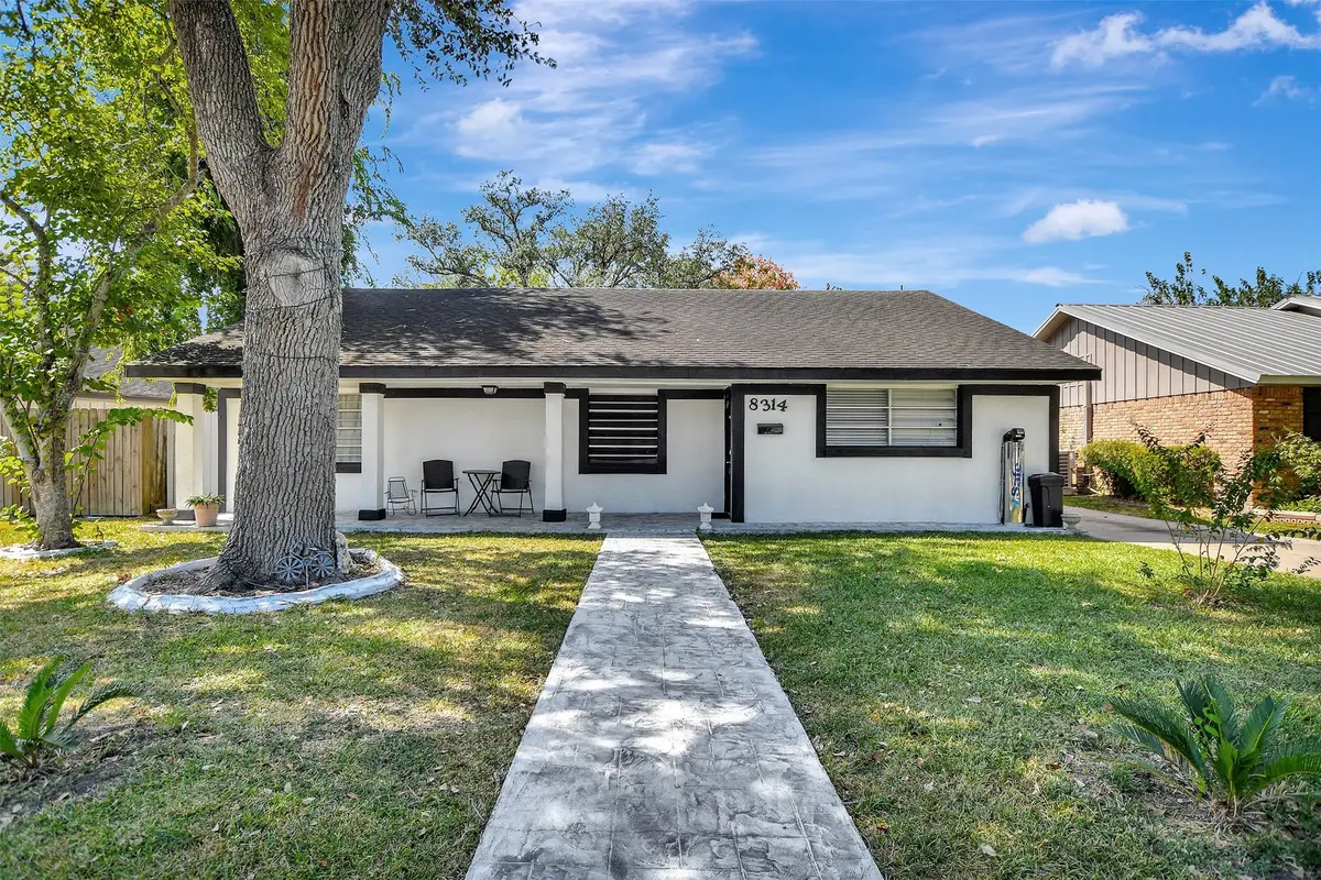 8314 Albacore Drive, Houston, TX 77074 - Image #1