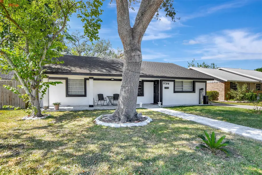 8314 Albacore Drive, Houston, TX 77074 - Image #2