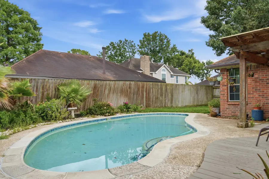 2004 Landing Boulevard, League City, TX 77573 - #2