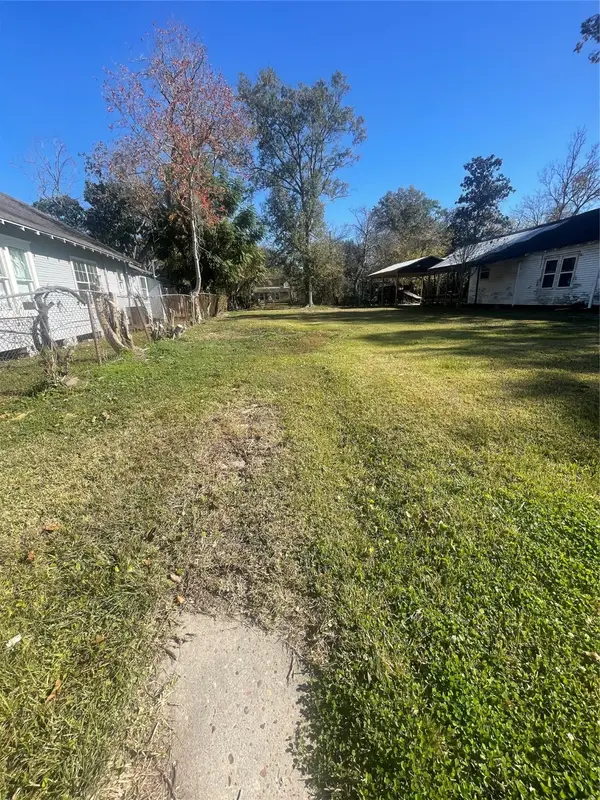 4357 Ogden Avenue, Beaumont, TX 77705