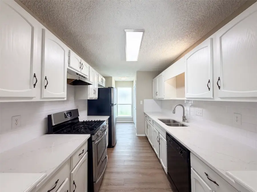 5602 Briarwood Forest Drive, Houston, TX 77088 - #2