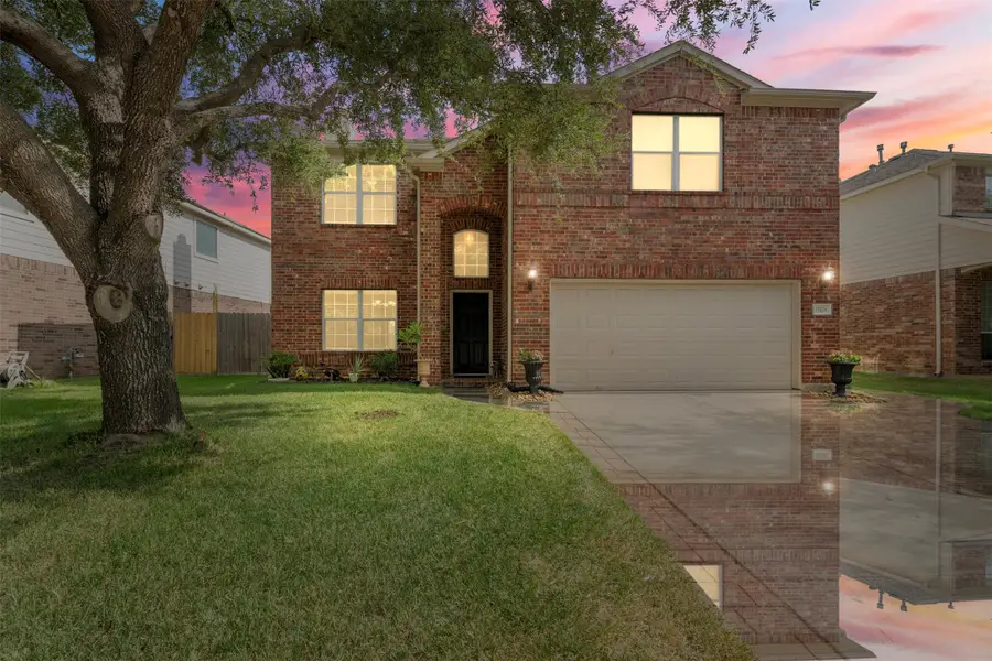 11926 Green Willow Falls Drive, Tomball, TX 77375 - Image #2