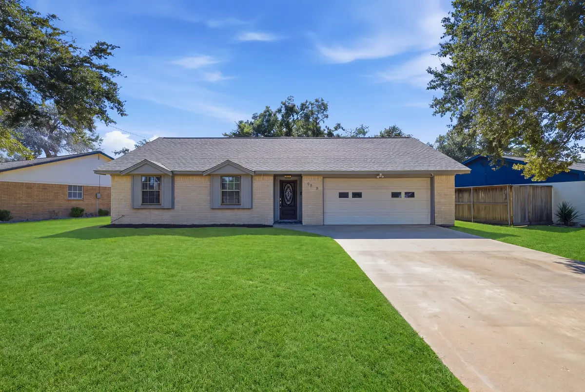 3218 Myatt Lane, El Campo, TX 77437 - #1