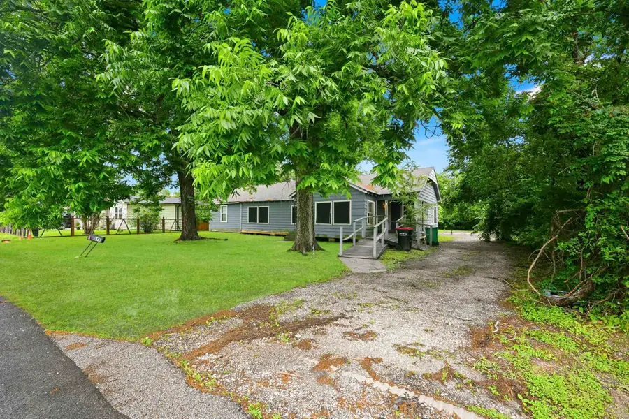 615 Stella Street, Baytown, TX 77520 - #2