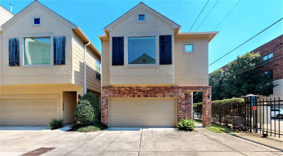3826 Center Street, Houston, TX 77007 - #1