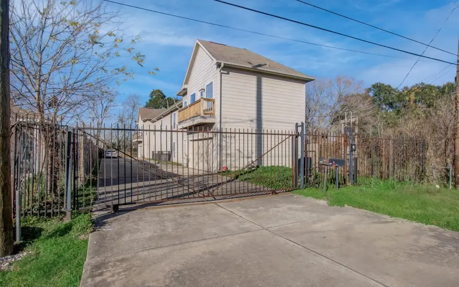 4505 Maggie Street #A, Houston, TX 77051 - #2