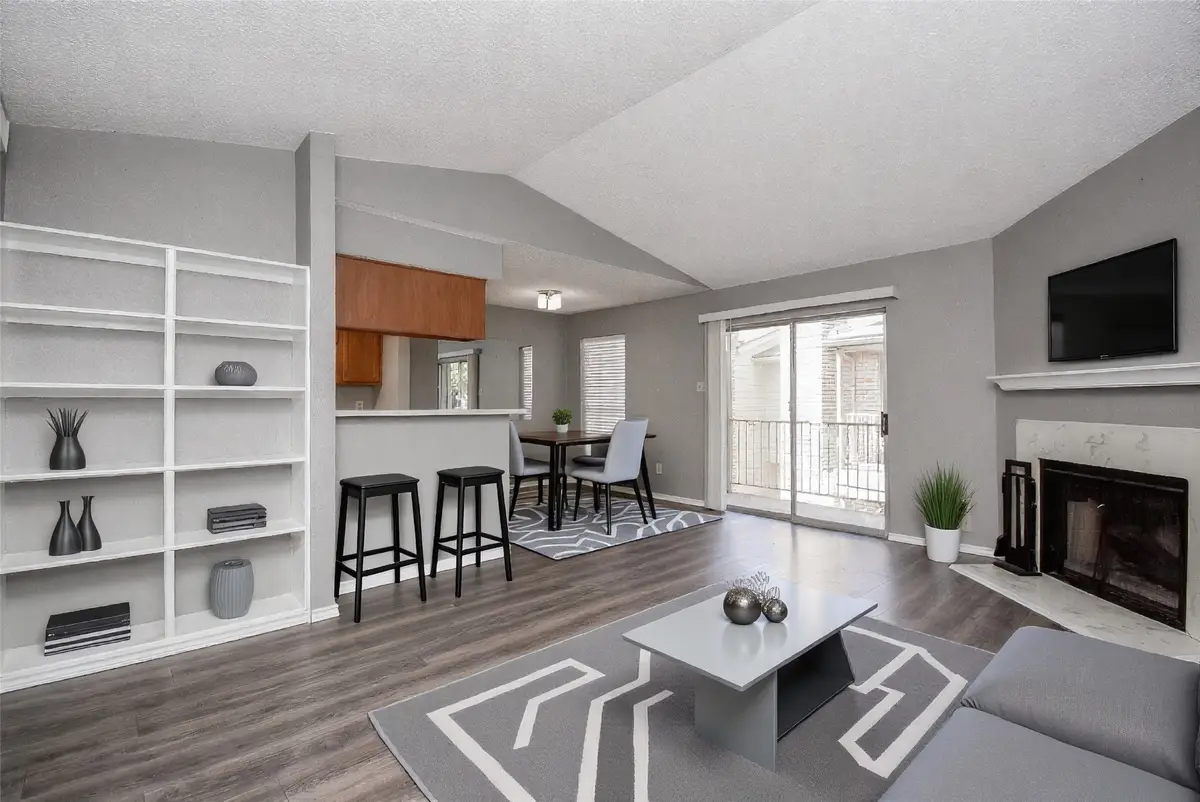 1515 Sandy Springs Road #1006, Houston, TX 77042 - Image #1