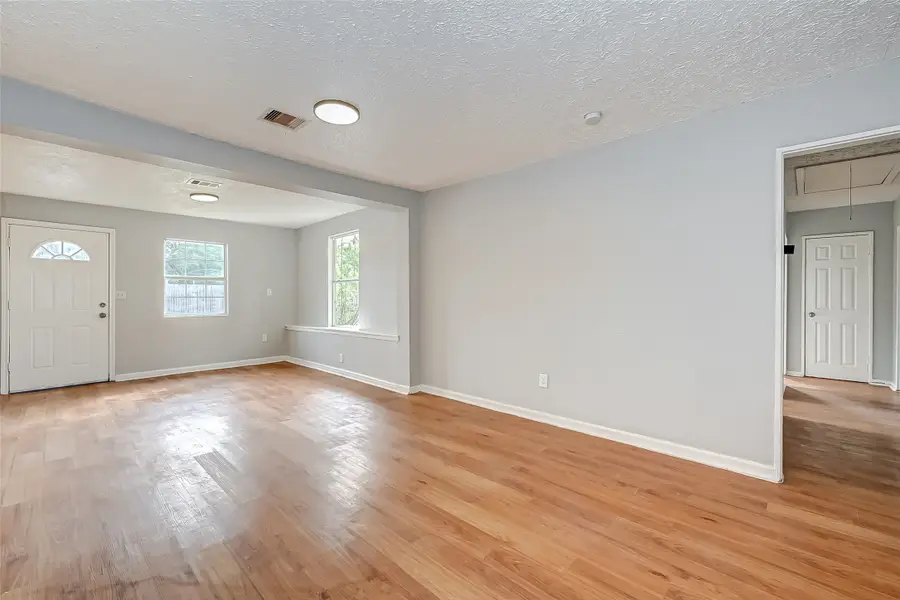 7946 Jutland Road, Houston, TX 77033 - #3