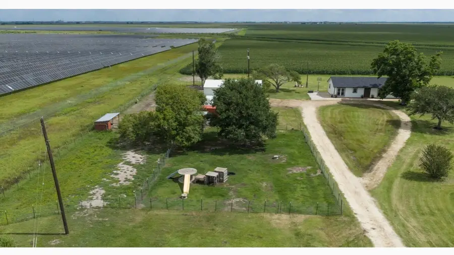 1737 County Road 425, Clemville, TX 77414 - #2