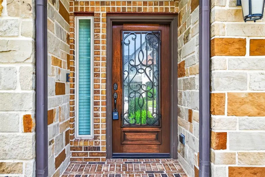 10023 Starhill Court, Missouri City, TX 77459 - Image #3