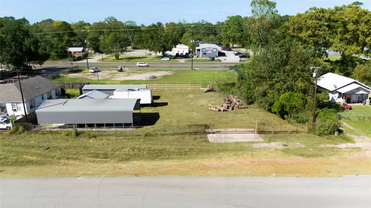 1301 N San Jacinto Avenue, Cleveland, TX 77327 - Image #1