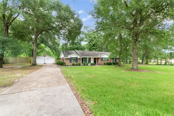 27216 Blueberry Hill Dr Drive, Conroe, TX 77385