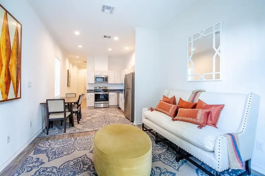 5115 Briscoe Street #A/B, Houston, TX 77033 - Image #3