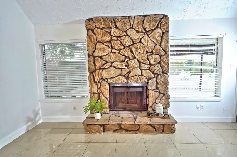 7607 Stamen Drive, Houston, TX 77041 - Image #3