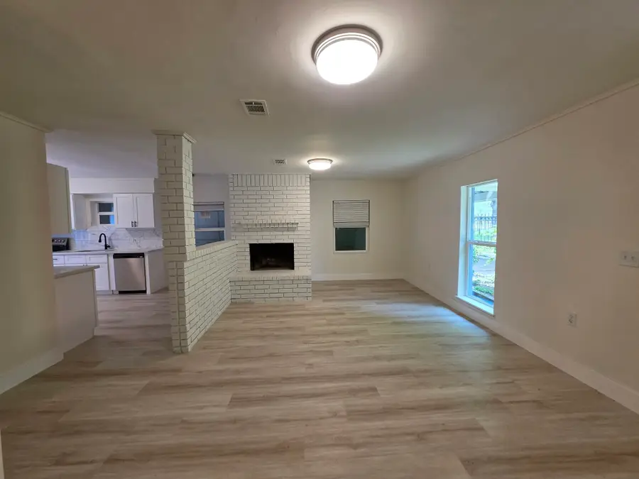 1305 Winchester Dr, Richmond, TX 77469 - #3