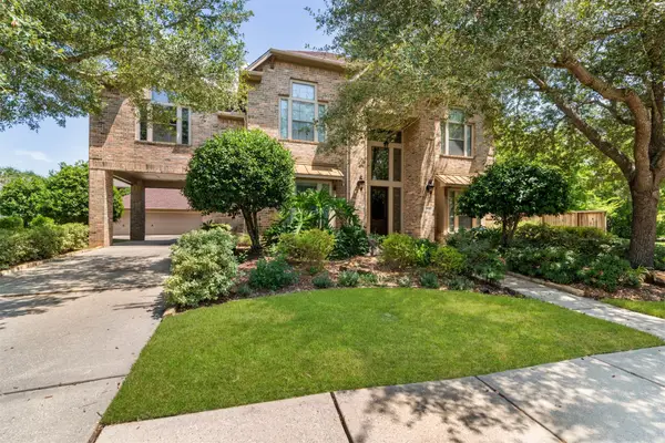 2525 W Ranch Drive, Friendswood, TX 77546