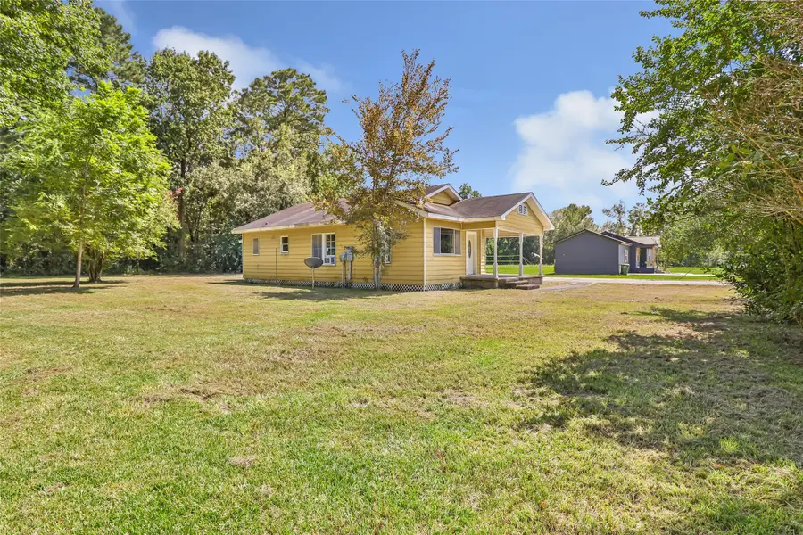 201 E Austin Street, Dayton, TX 77535 - Image #2