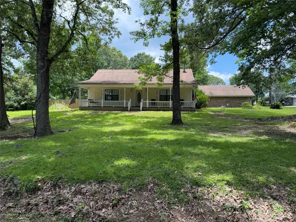 175 Confederate Drive, Hemphill, TX 75948
