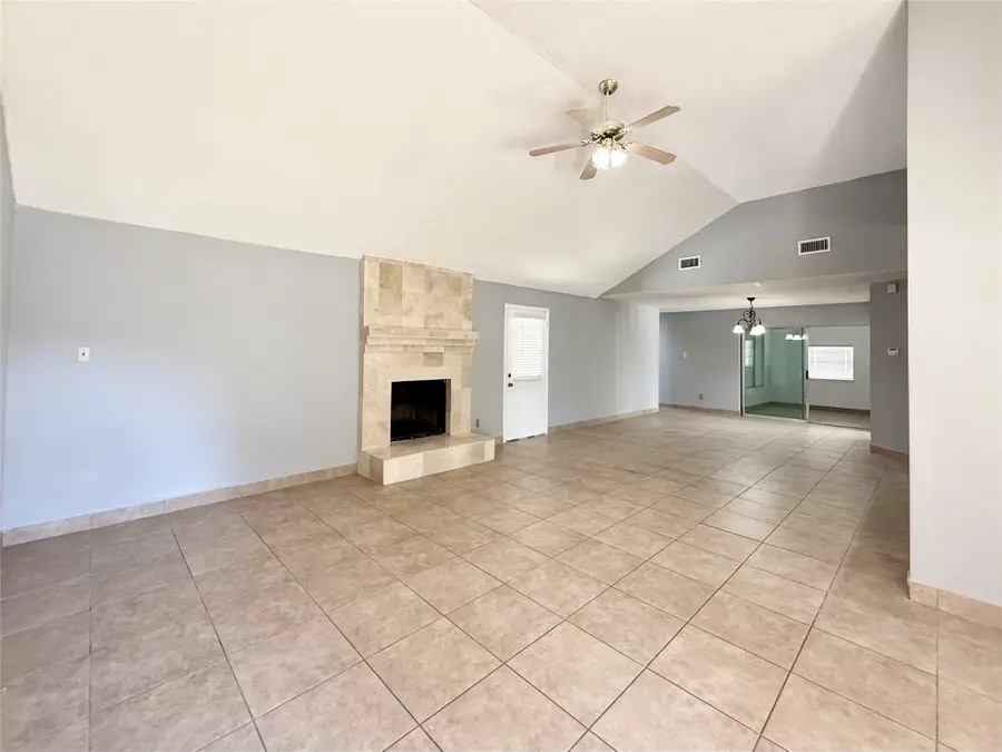 11911 Green Glade Drive, Houston, TX 77099 - Image #3
