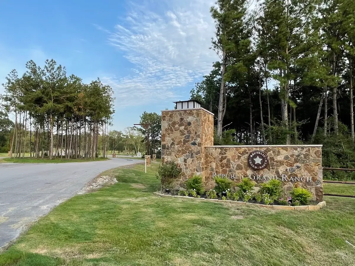 15685 Wood Grove Way, Willis, TX 77378 - Image #1