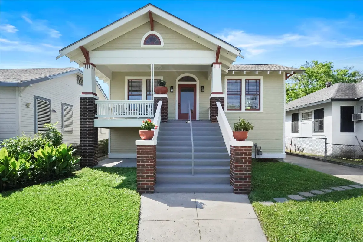 3815 Avenue N 1/2, Galveston, TX 77550 - Image #1