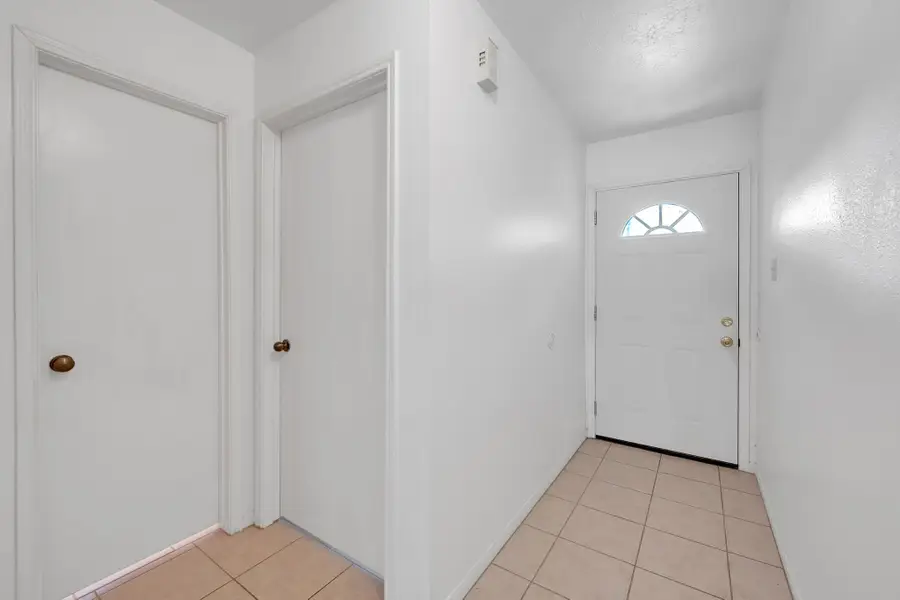 16206 Villa Del Norte Drive, Houston, TX 77073 - Image #3