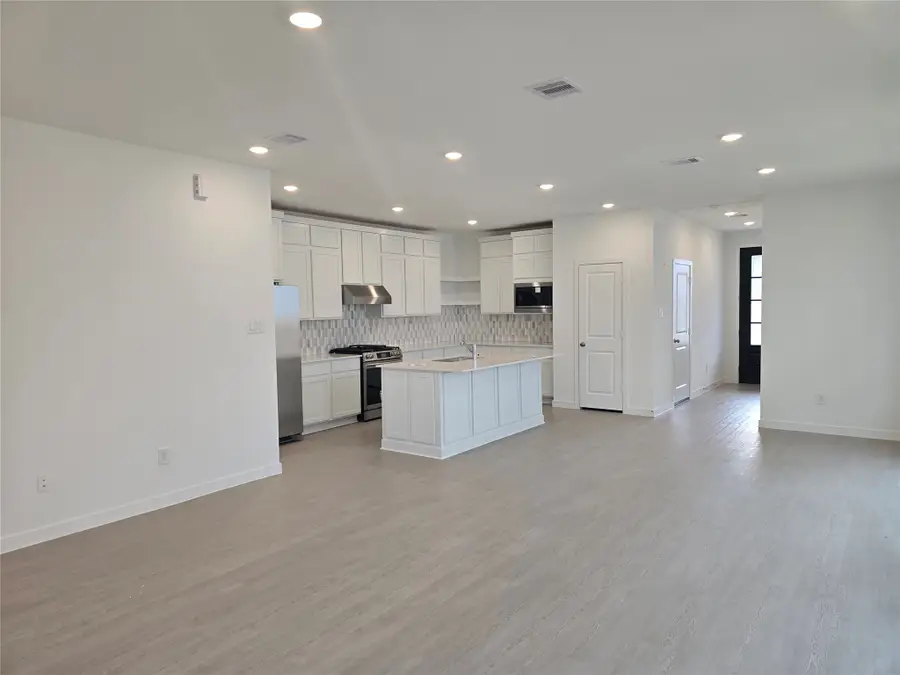 29066 Bison Haven Drive, Hockley, TX 77447 - Image #2