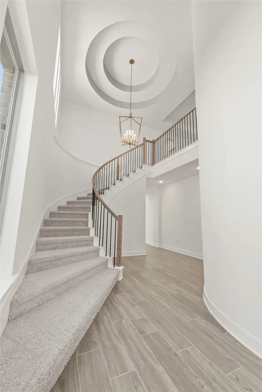 26111 North Skylight Brook Circle, Montgomery, TX 77316 - Image #2