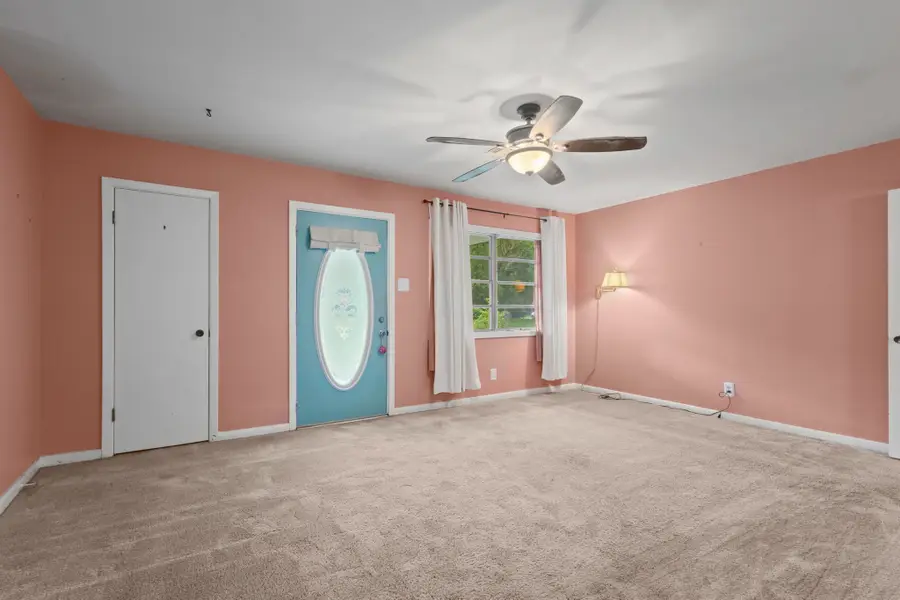 1440 Avenue E, Nederland, TX 77627 - #3