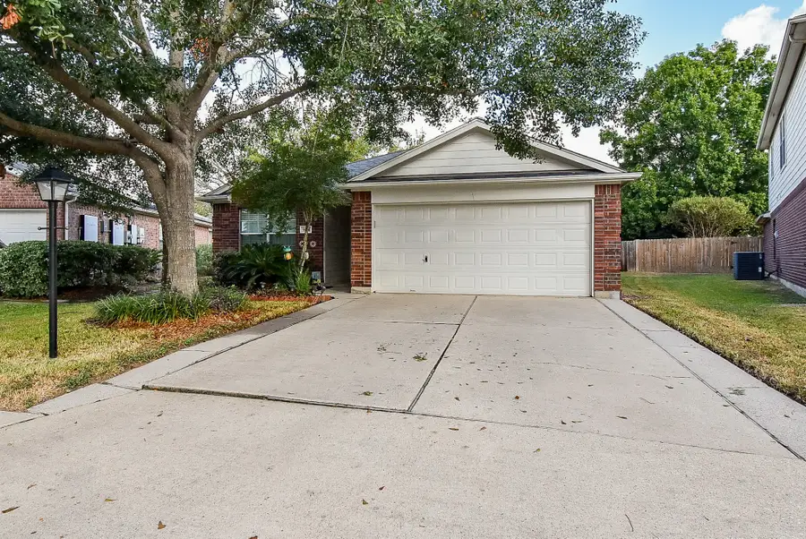11942 Sonora Springs Drive, Tomball, TX 77375 - Image #3