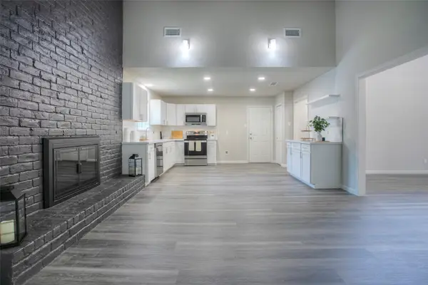 24605 Camwood Ct Road, Huntsville, TX 77320