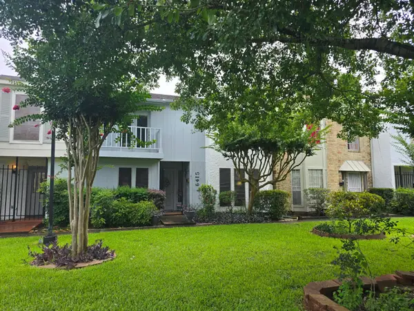 6415 Creekbend Drive #107, Houston, TX 77096