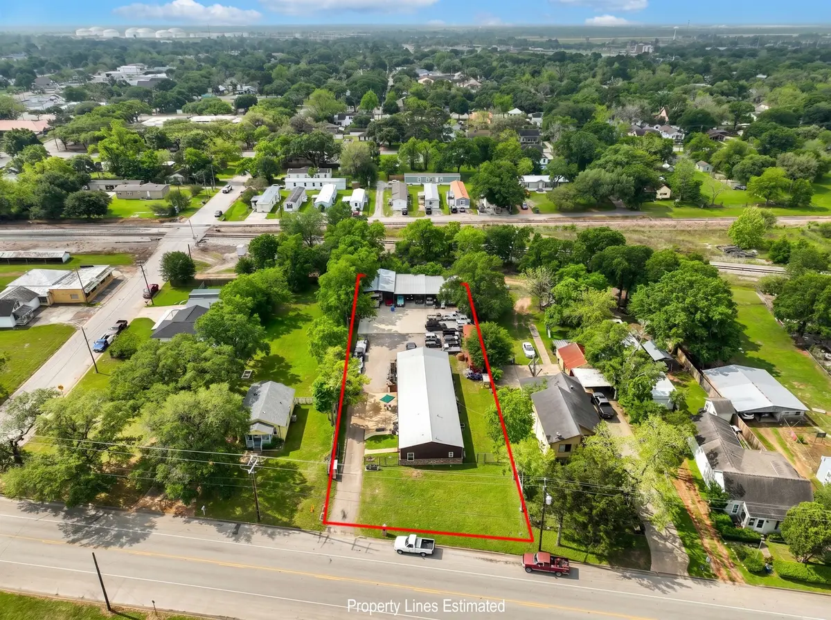 518 Columbus Road, Sealy, TX 77474 - #1