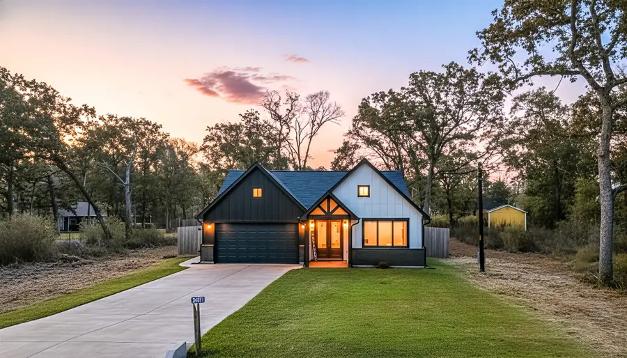 24571 Armagh Street, Hempstead, TX 77445 - Image #2