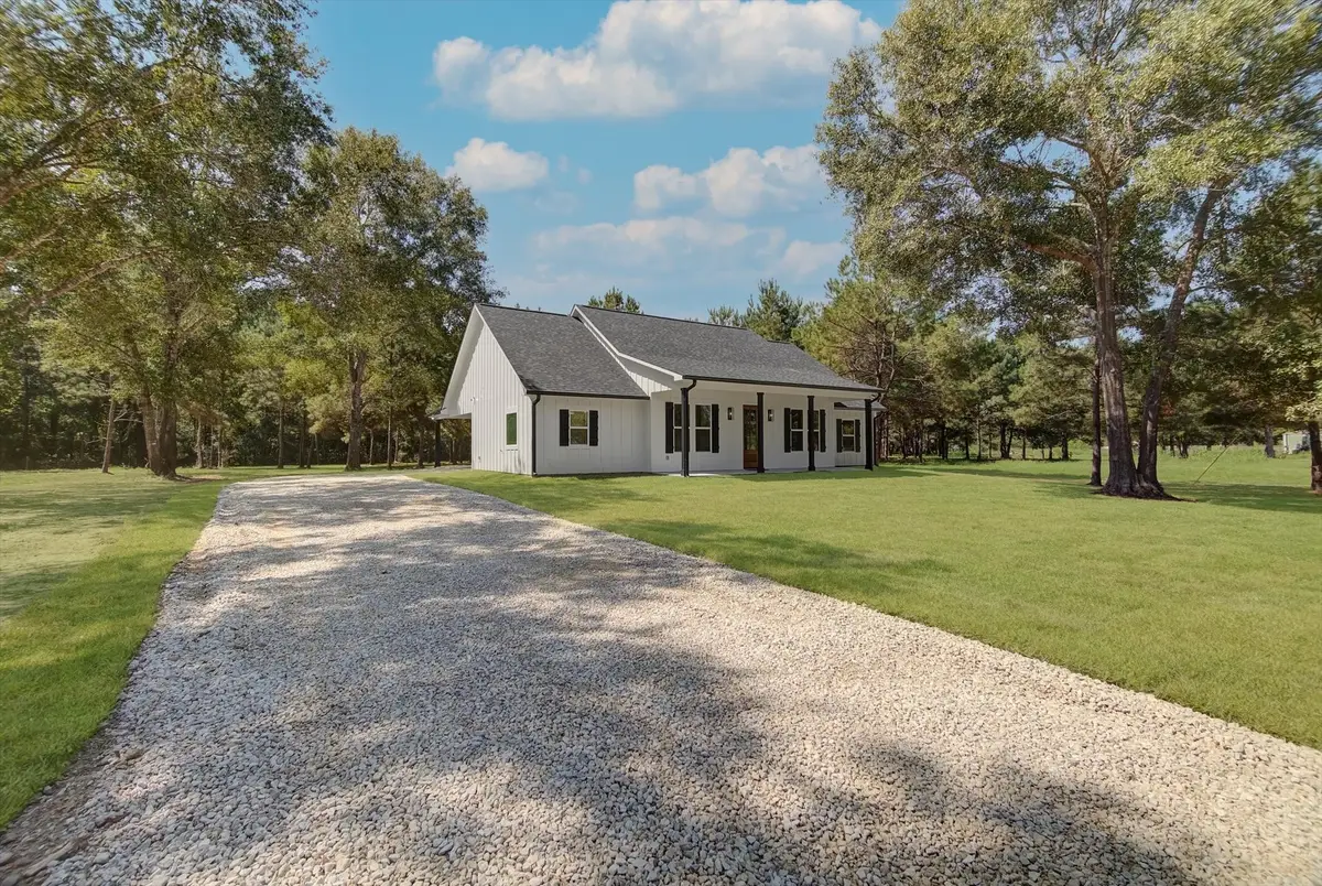 124 County Road 3015, Dayton, TX 77535 - Image #1