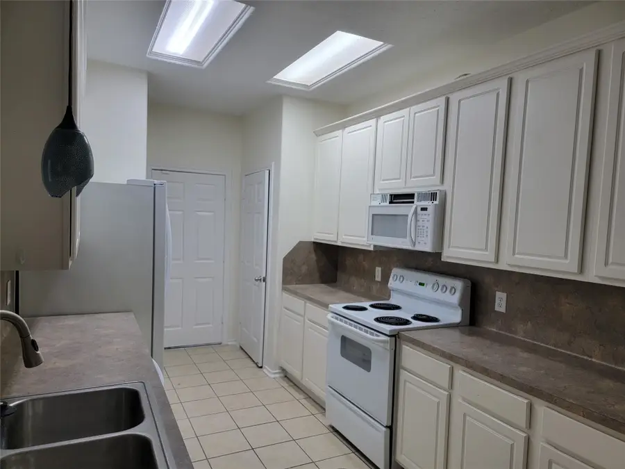424 Folk Crest Lane, Texas City, TX 77539 - #3