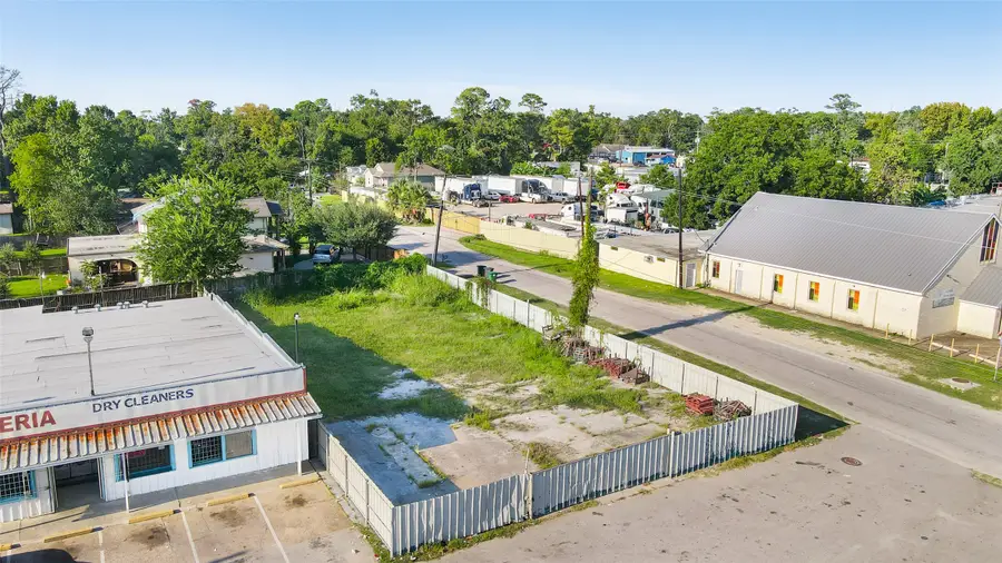 6513 Laura Koppe Road, Houston, TX 77016 - Image #3