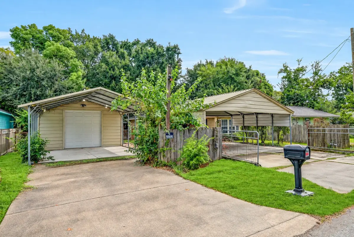 4221 Darby Street, Bacliff, TX 77518 - #1