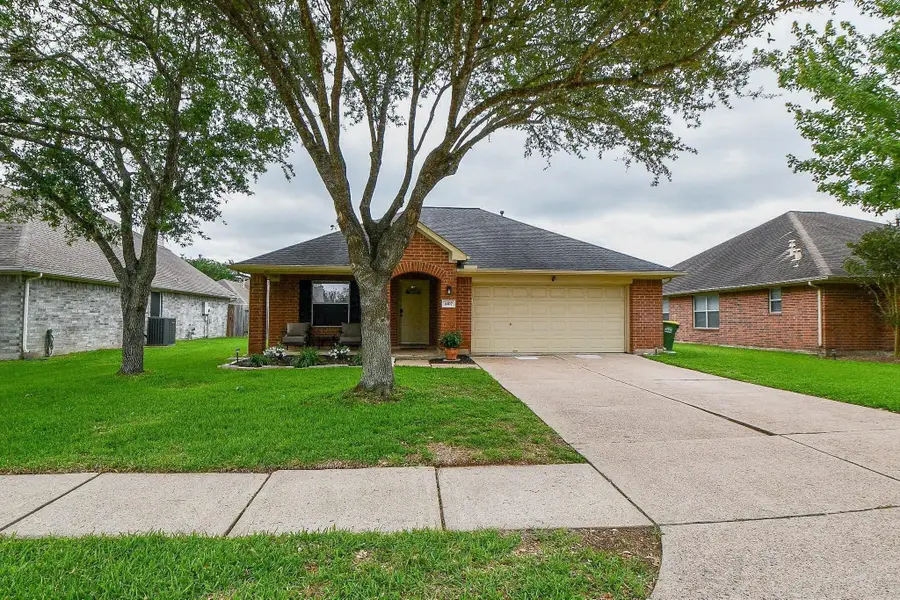 4107 Merlet Drive, Pearland, TX 77584 - #2