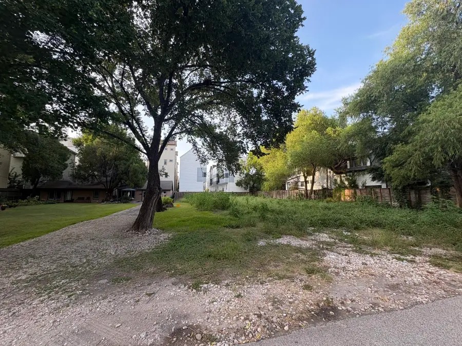 1235 W 22nd Street, Houston, TX 77008 - #2
