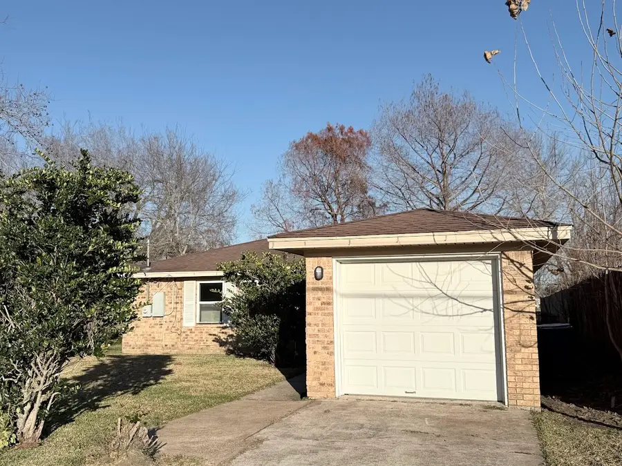 214 S Texas Street, Texas City, TX 77591 - #3