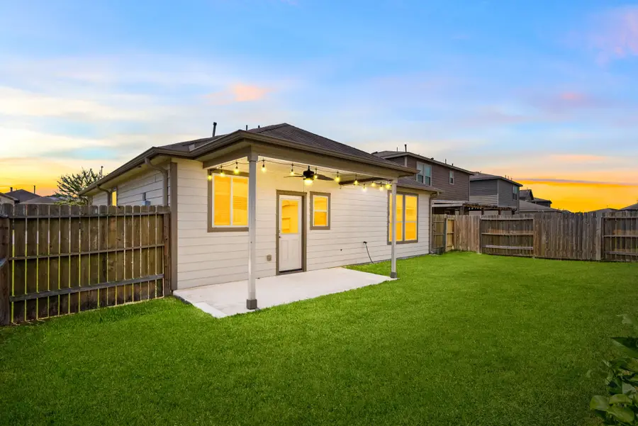 6731 Dayridge Lane, Houston, TX 77048 - Image #2