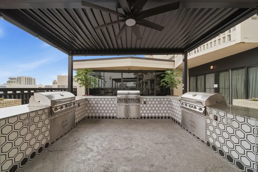 2016 Main Street #810, Houston, TX 77002 - #3