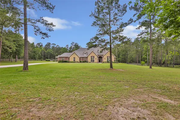 229 Sundog Road, Huntsville, TX 77340