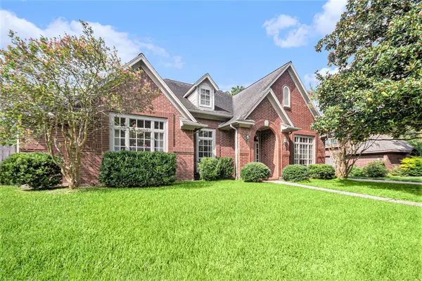2203 Woodside Drive, Houston, TX 77062