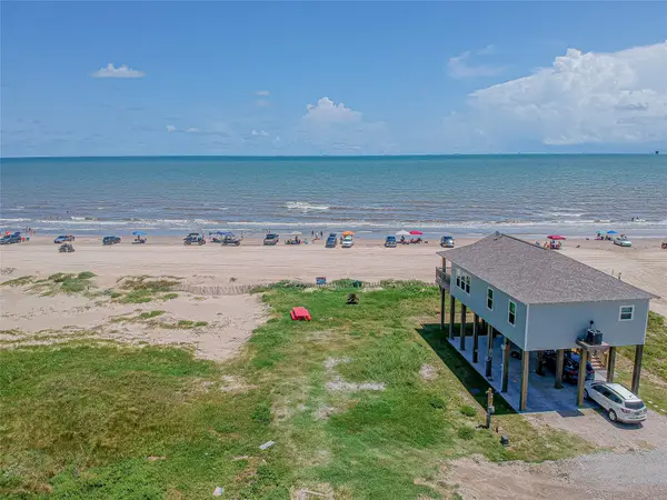 1891 Atlantis Lane, Crystal Beach, TX 77650