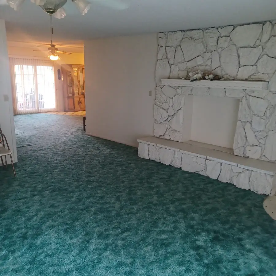 3916 Crescent Drive, Bay City, TX 77414 - Image #2