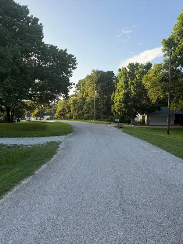715 Bridgeview Drive, Onalaska, TX 77360