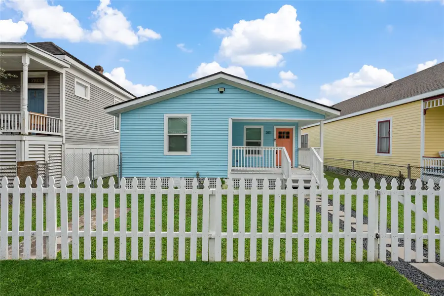 2811 Avenue O 1/2, Galveston, TX 77550 - #2